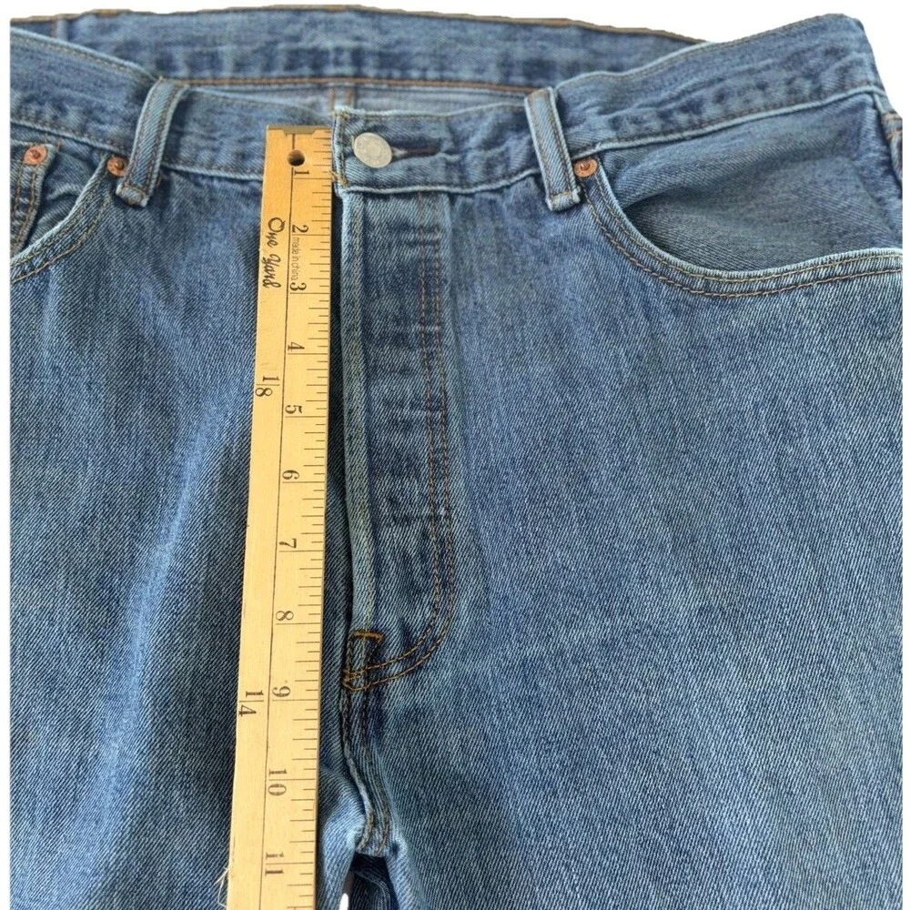 Levi’s 501 Jeans Mens 38x30 Button Fly Straight Leg Medium Wash Classic Denim